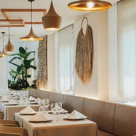 Θέρετρο Kiko Park 2*